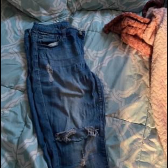 Jeans and hoodies! - Picture 7 of 10